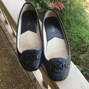 Micheal Kors flats